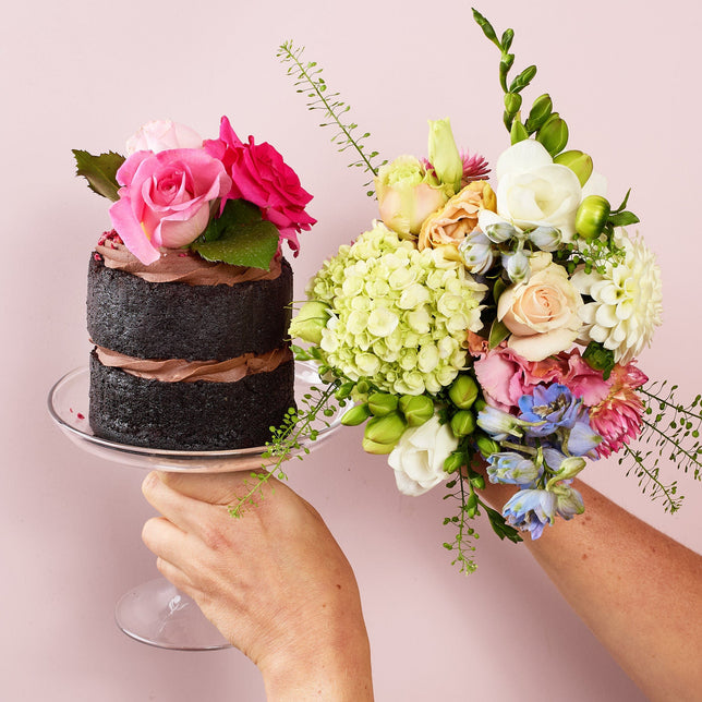 Cake & Blooms Box